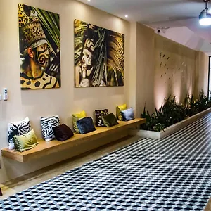 Aparthotel Amira