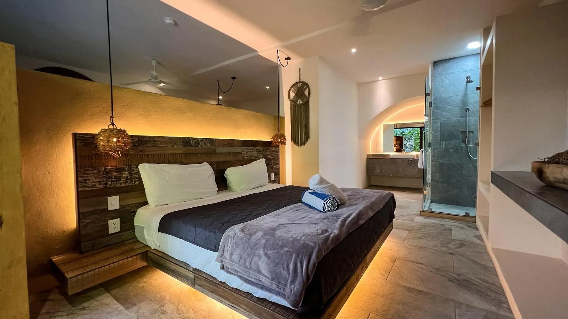 Kuun Taak Tulum Hotel